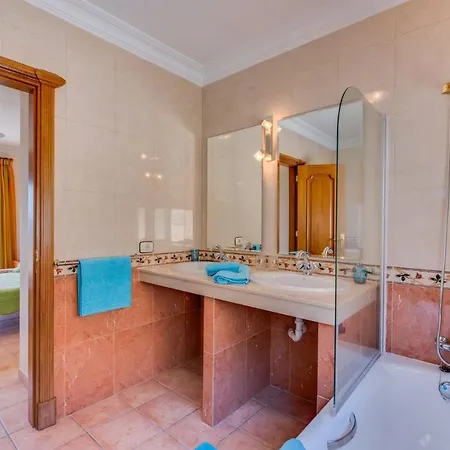 Conde I Villa